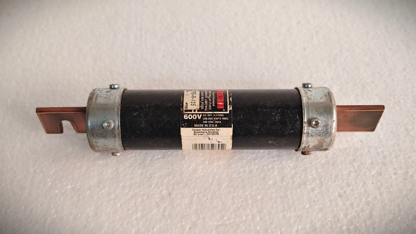 admin/uploads/uploads/Fusetron frs-r-125  FRS-R-125 AMP Dual Element Time Delay 600 V_2.webp